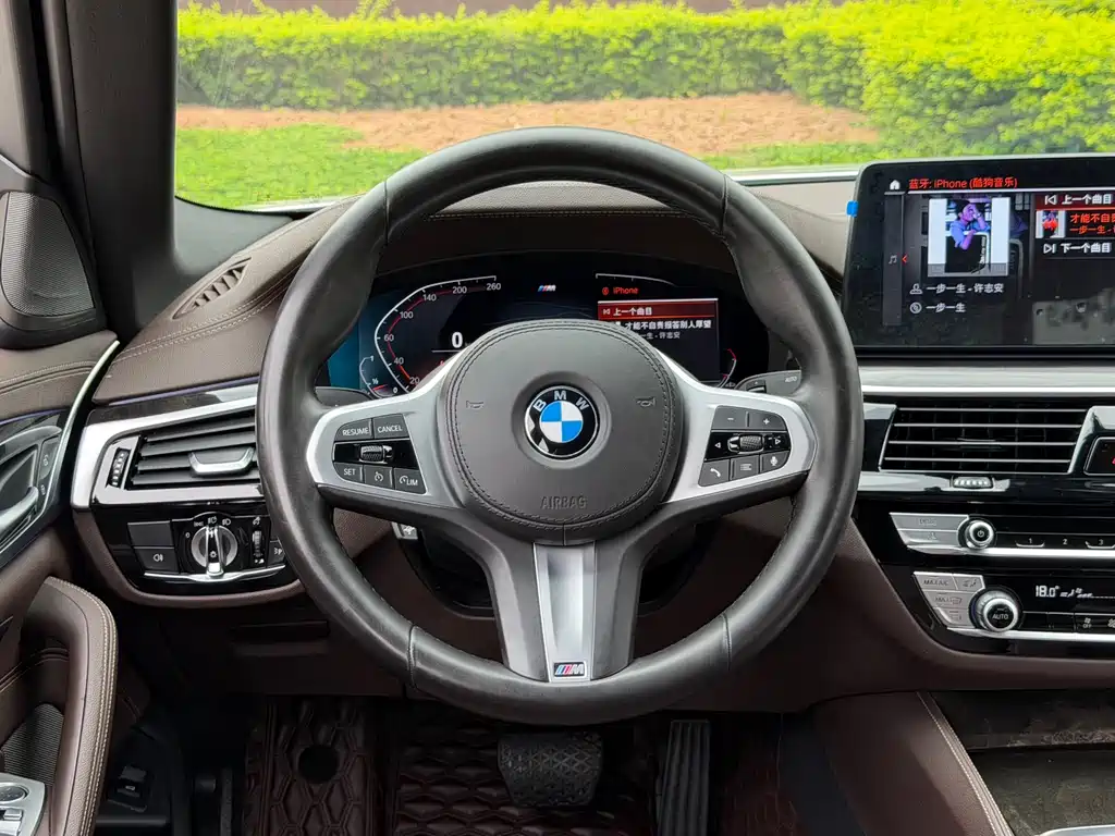 BMW BMW 5 Series 2021 525Li M Sport Package 2021 - thumbnail 10