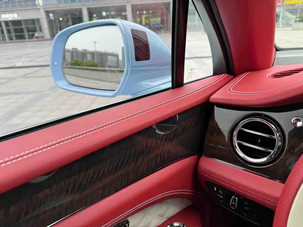 Bentley Bentayga 2022 4.0T V8 2022 - thumbnail 17