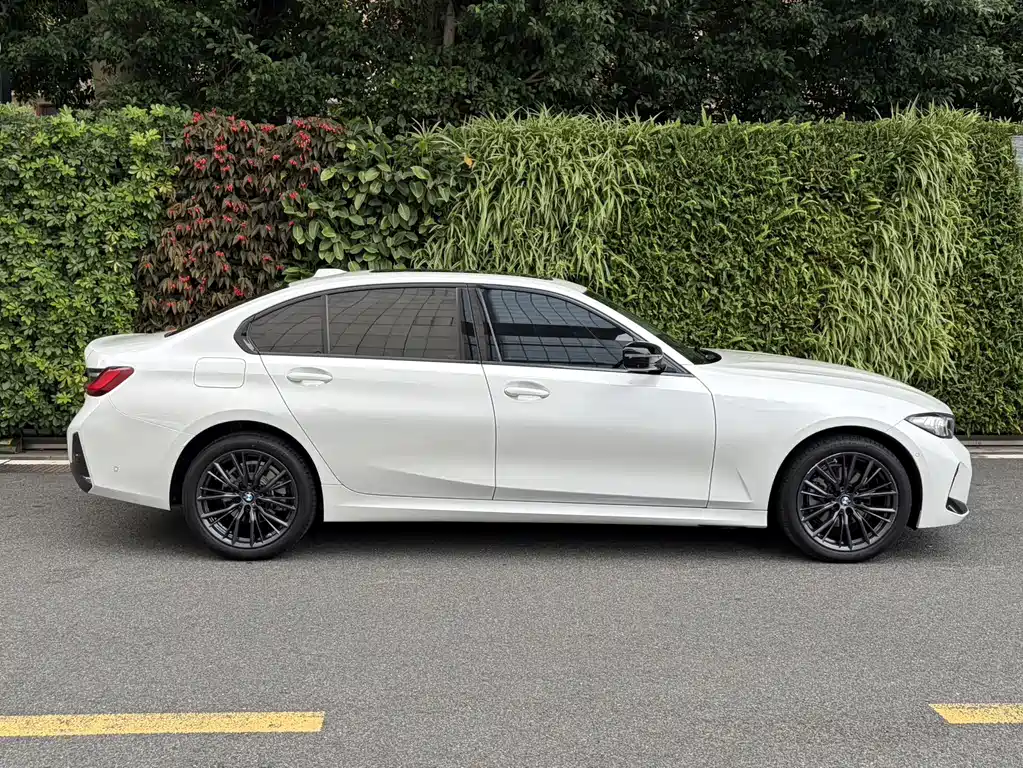BMW BMW 3 Series 2024 325Li M Sport Night Edition 2024 - thumbnail 5