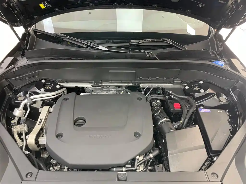 Volvo Volvo XC90 B6 Momentum 7-Seater 2024 - thumbnail 24