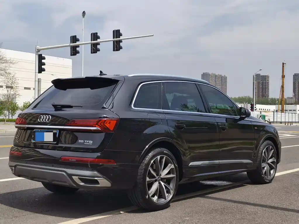 Audi Audi Q7 2023 55 TFSI quattro S line 2024 - thumbnail 18