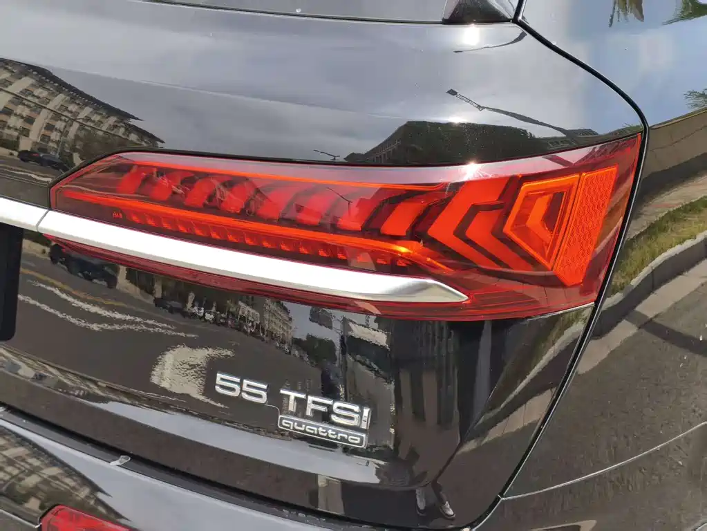 Audi Audi Q7 2023 55 TFSI quattro S line 2024 - thumbnail 19