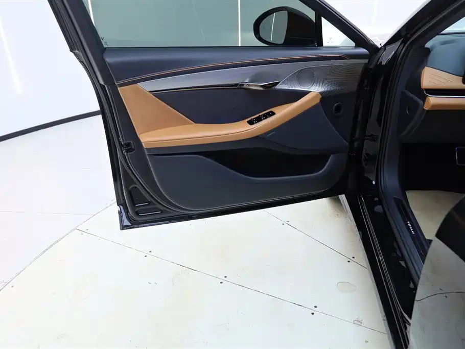 Voyah Automobile Voyah Zhuiguang 2024 PHEV AWD Ultra-Long Range Flagship Edition 2024 - thumbnail 17