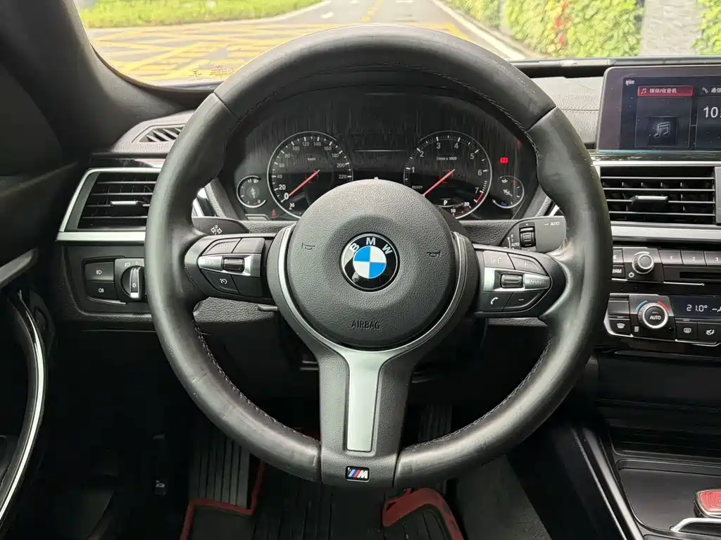 BMW BMW 3 Series GT 2020 320i M Sport Package 2021 - thumbnail 13