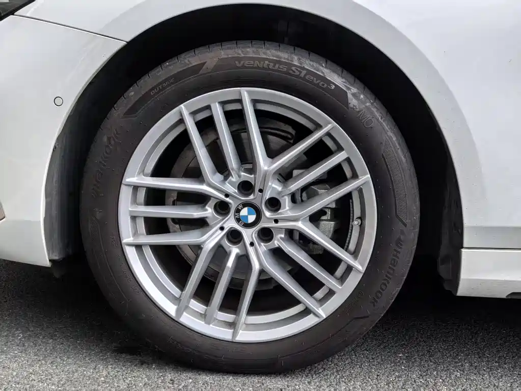 BMW BMW 5 Series 2024 525Li Luxury Package 2024 - thumbnail 7