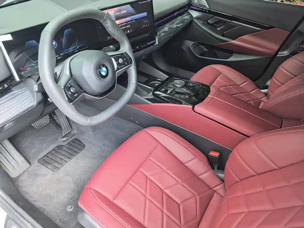 BMW BMW 5 Series 2024 525Li Luxury Package 2024 - thumbnail 10