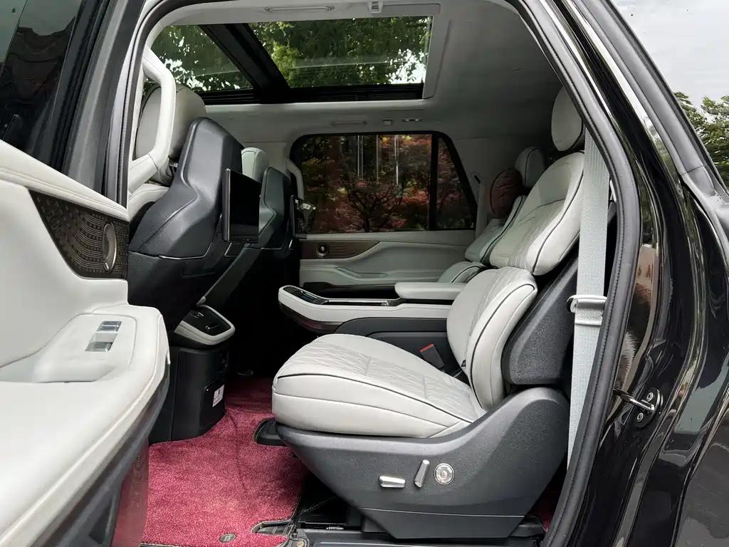 Lincoln Lincoln Navigator L 2025 3.5T President Edition 2025 - thumbnail 7