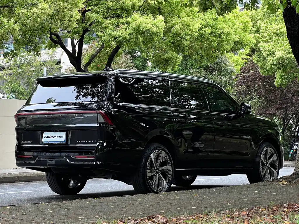 Lincoln Lincoln Navigator L 2025 3.5T President Edition 2025 - thumbnail 24
