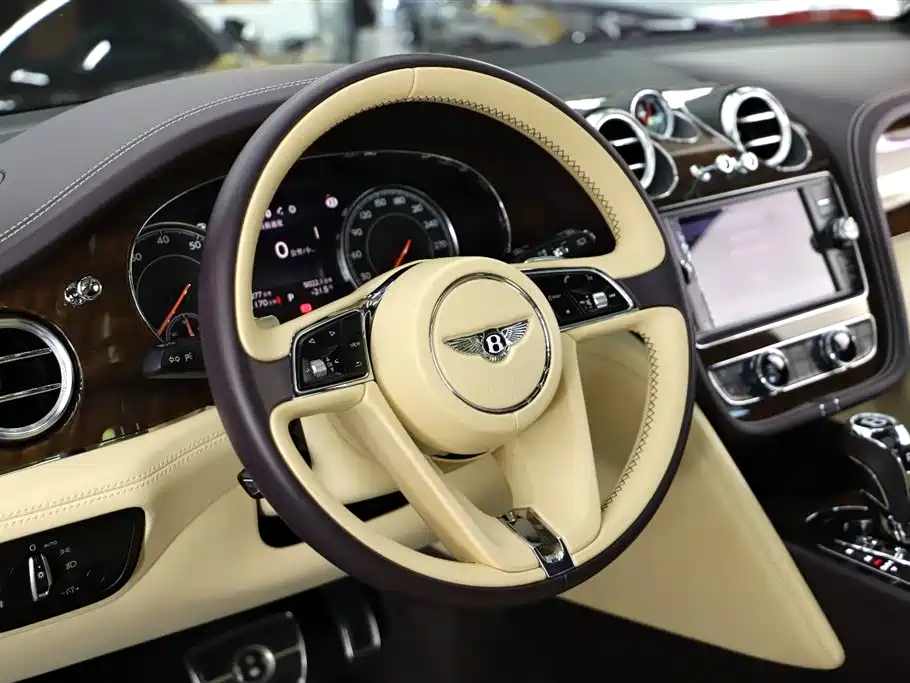Bentley Bentayga 2018 4.0T V8 2020 - thumbnail 11