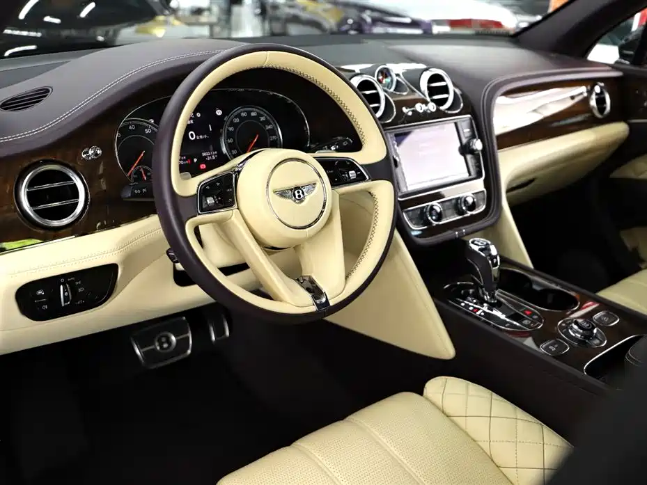Bentley Bentayga 2018 4.0T V8 2020 - thumbnail 18