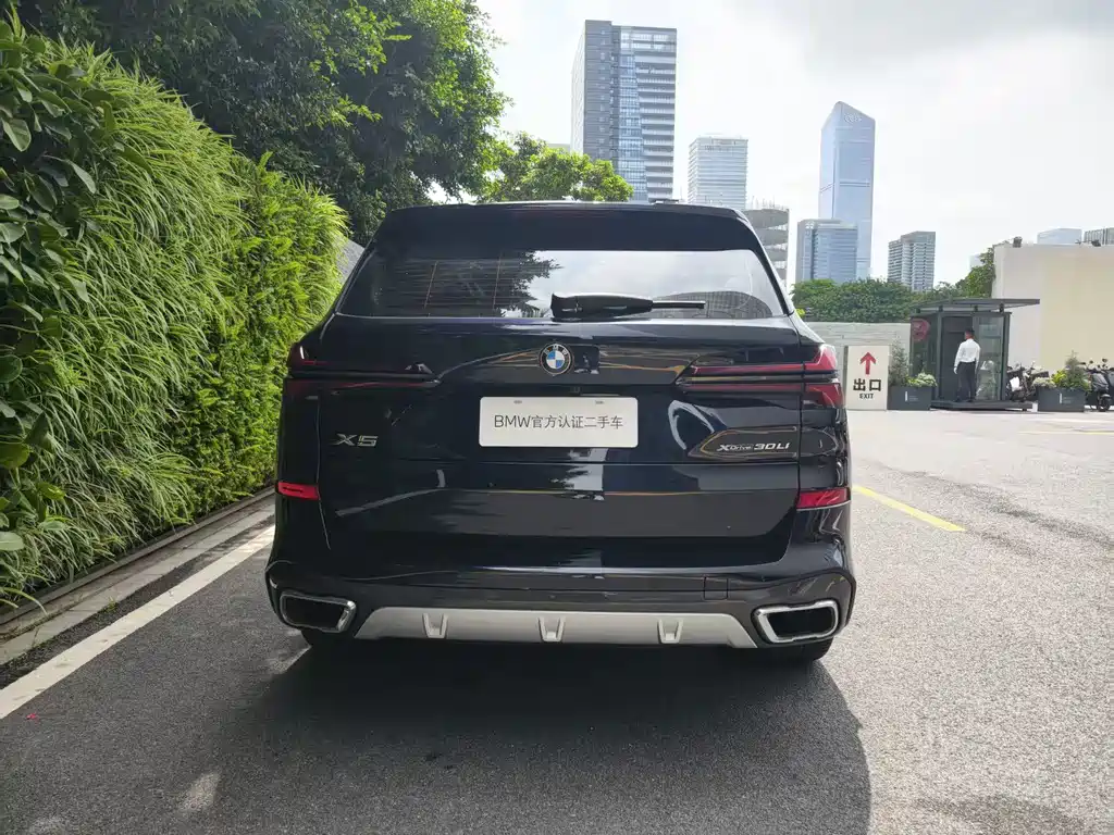 BMW BMW X5 2023 xDrive 30Li Exclusive Edition M Sport Package 2024 - thumbnail 4