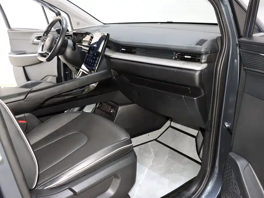 Hyundai Hyundai Custo 2021 270TGDi Prestige Edition LUX 2024 - thumbnail 7