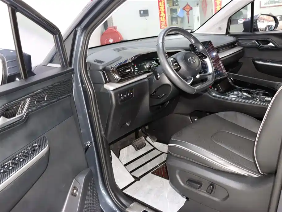 Hyundai Hyundai Custo 2021 270TGDi Prestige Edition LUX 2024 - thumbnail 8