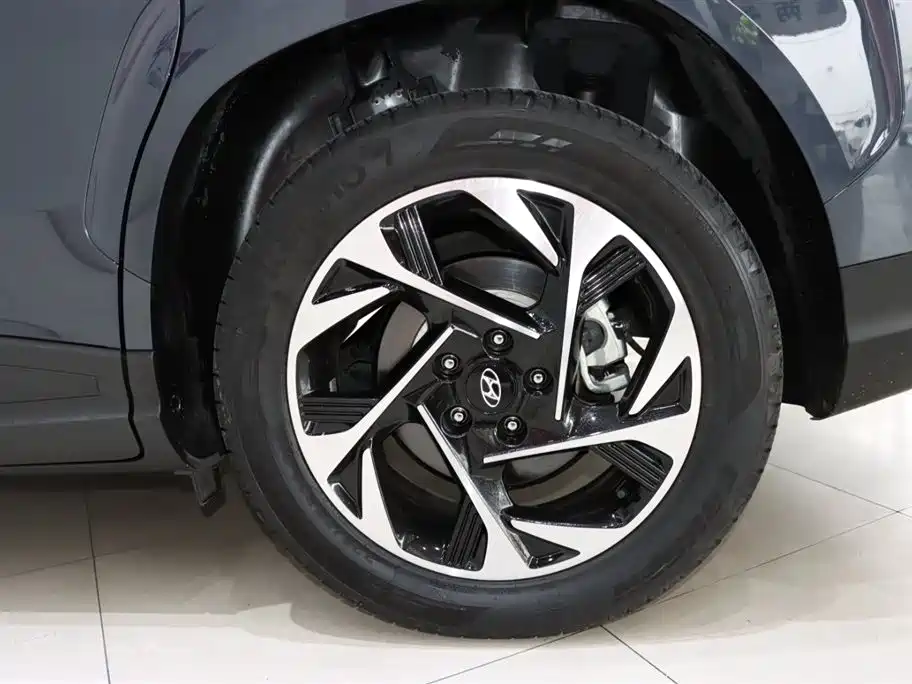 Hyundai Hyundai Custo 2021 270TGDi Prestige Edition LUX 2024 - thumbnail 17