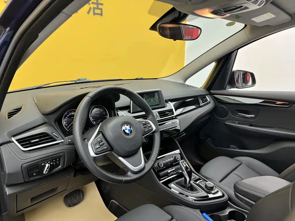 BMW BMW 2 Series Gran Tourer 2019 220i Leading Edition 2019 - thumbnail 5