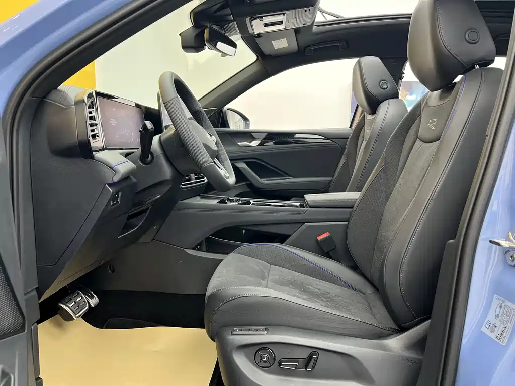Volkswagen Volkswagen Tiguan L 2026 PRO 380TSI AWD R-Line Smart Supreme Edition 2026 - thumbnail 4