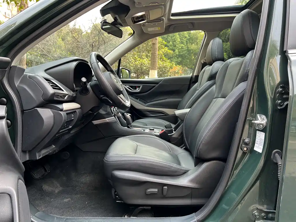 Subaru Subaru Forester 2022 2.0i AWD Luxury Edition EyeSight 2022 - thumbnail 8
