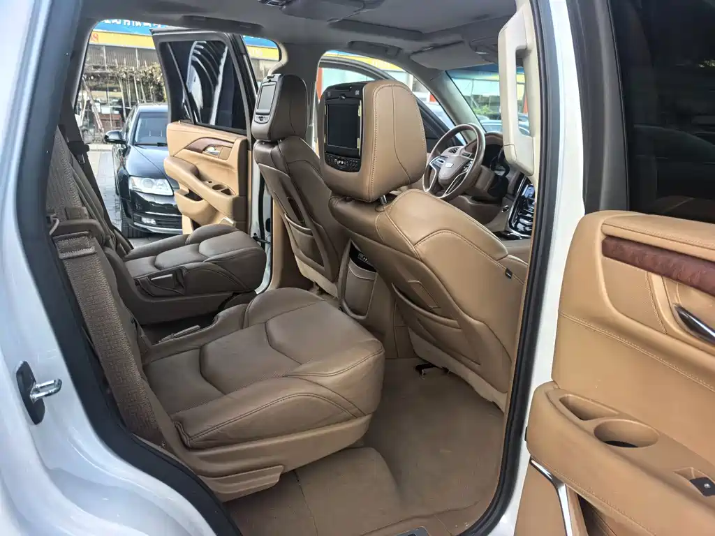 Cadillac Cadillac Escalade ESV Platinum 2017 - thumbnail 8