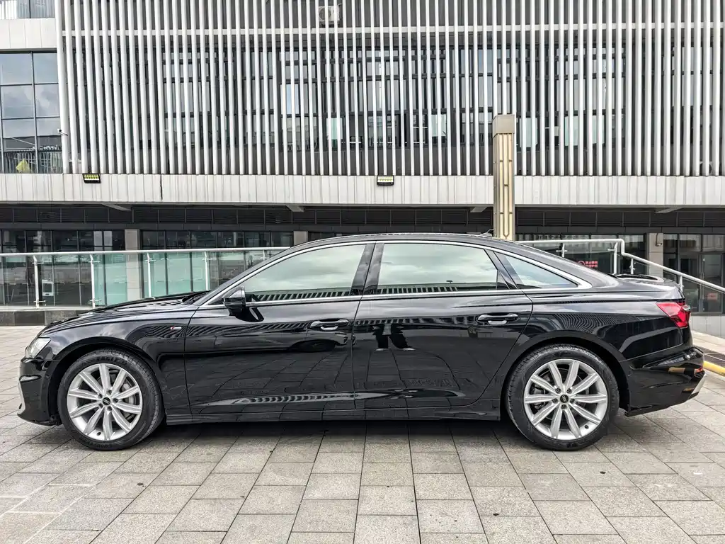 Audi Audi A6L 2023 Facelift 45 TFSI Quattro Dynamic Selection 2023 - thumbnail 5