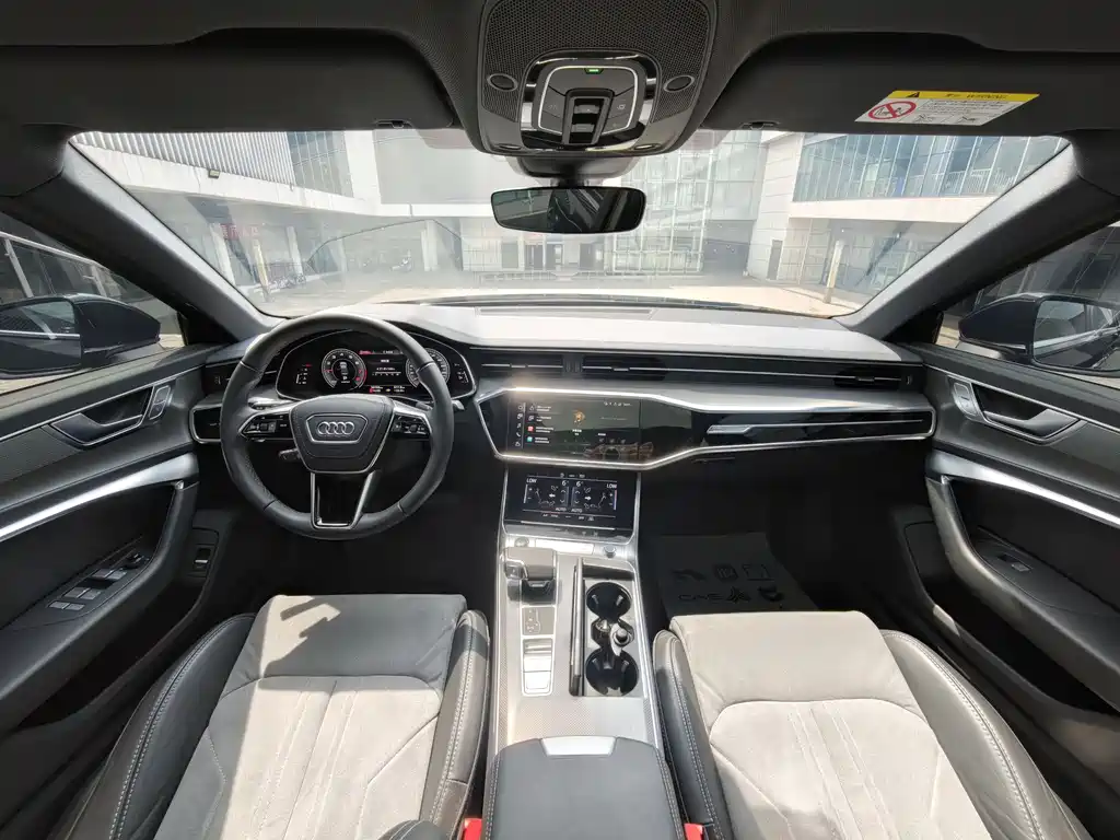 Audi Audi A6L 2023 Facelift 45 TFSI Quattro Dynamic Selection 2023 - thumbnail 10