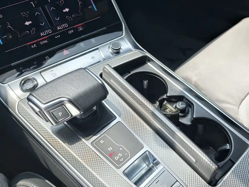 Audi Audi A6L 2023 Facelift 45 TFSI Quattro Dynamic Selection 2023 - thumbnail 15