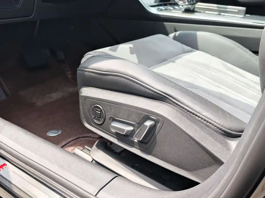 Audi Audi A6L 2023 Facelift 45 TFSI Quattro Dynamic Selection 2023 - thumbnail 21