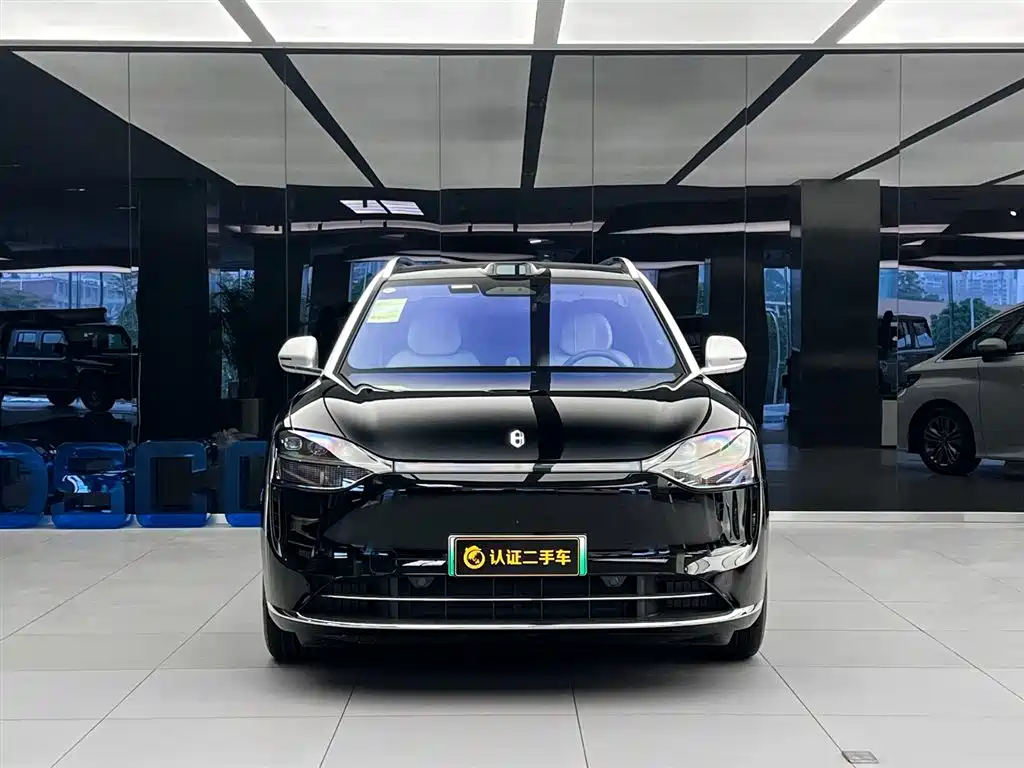 AITO AITO M9 2025 EREV Max Edition 52kWh 6-Seater (192-line LiDAR) 2025 - thumbnail 2