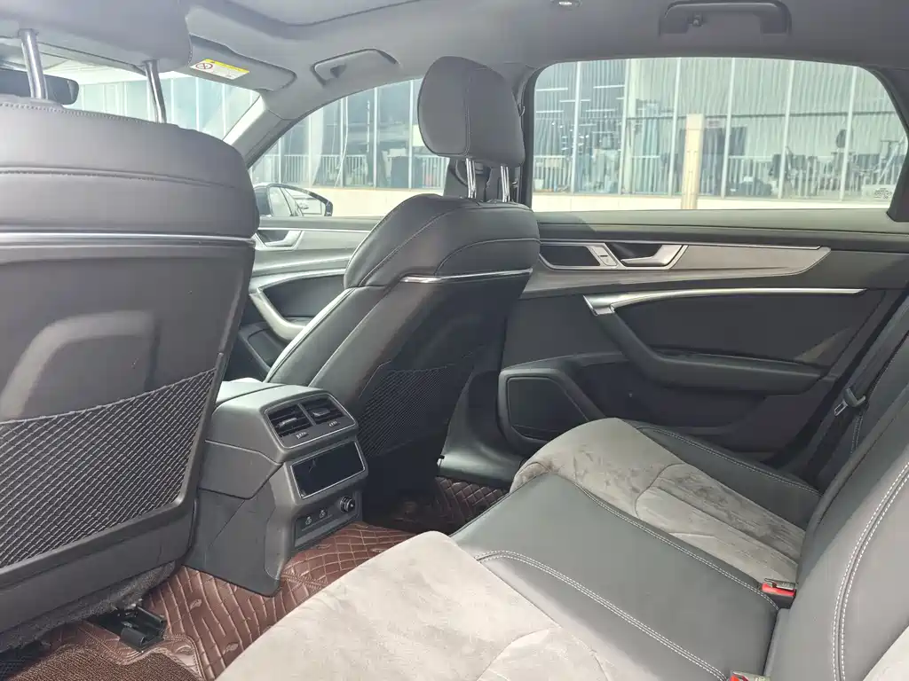 Audi Audi A6L 2023 Facelift 45 TFSI Quattro Dynamic Selection 2023 - thumbnail 22