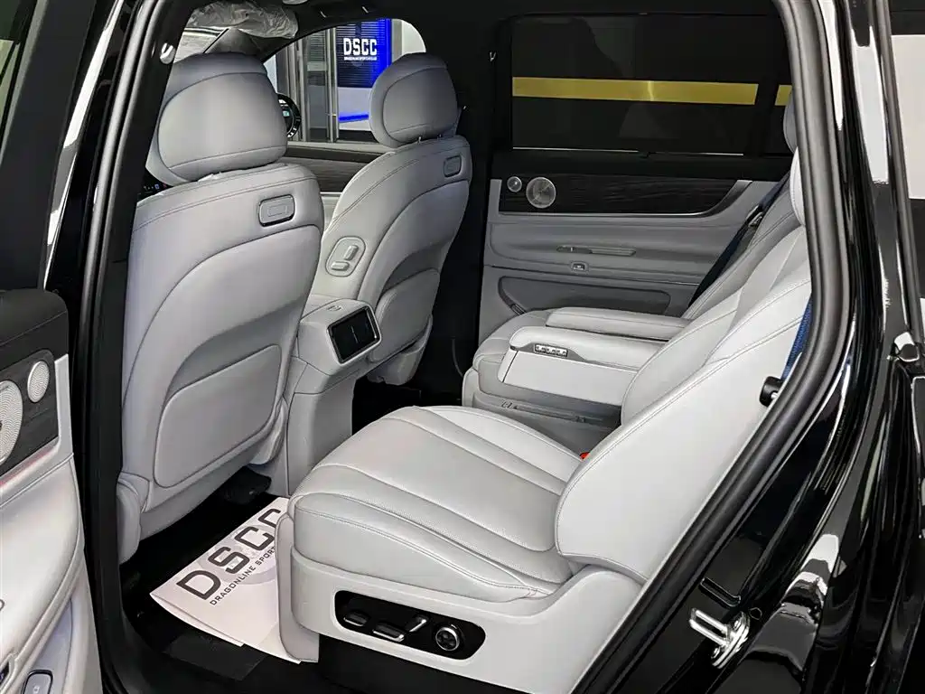 AITO AITO M9 2025 EREV Max Edition 52kWh 6-Seater (192-line LiDAR) 2025 - thumbnail 9