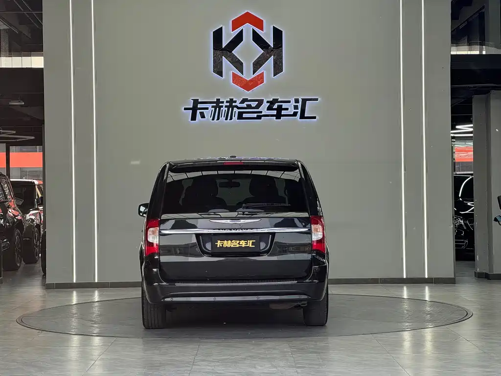 Chrysler Chrysler Grand Voyager 2014 3.6L Comfort Edition 2016 - thumbnail 4