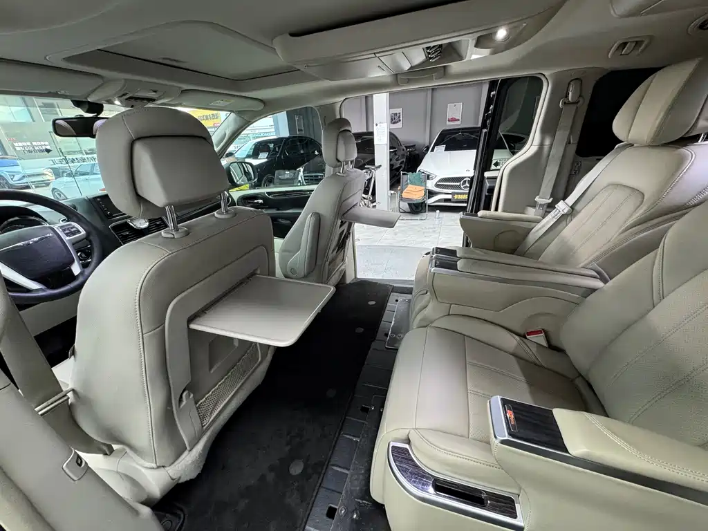 Chrysler Chrysler Grand Voyager 2014 3.6L Comfort Edition 2016 - thumbnail 21