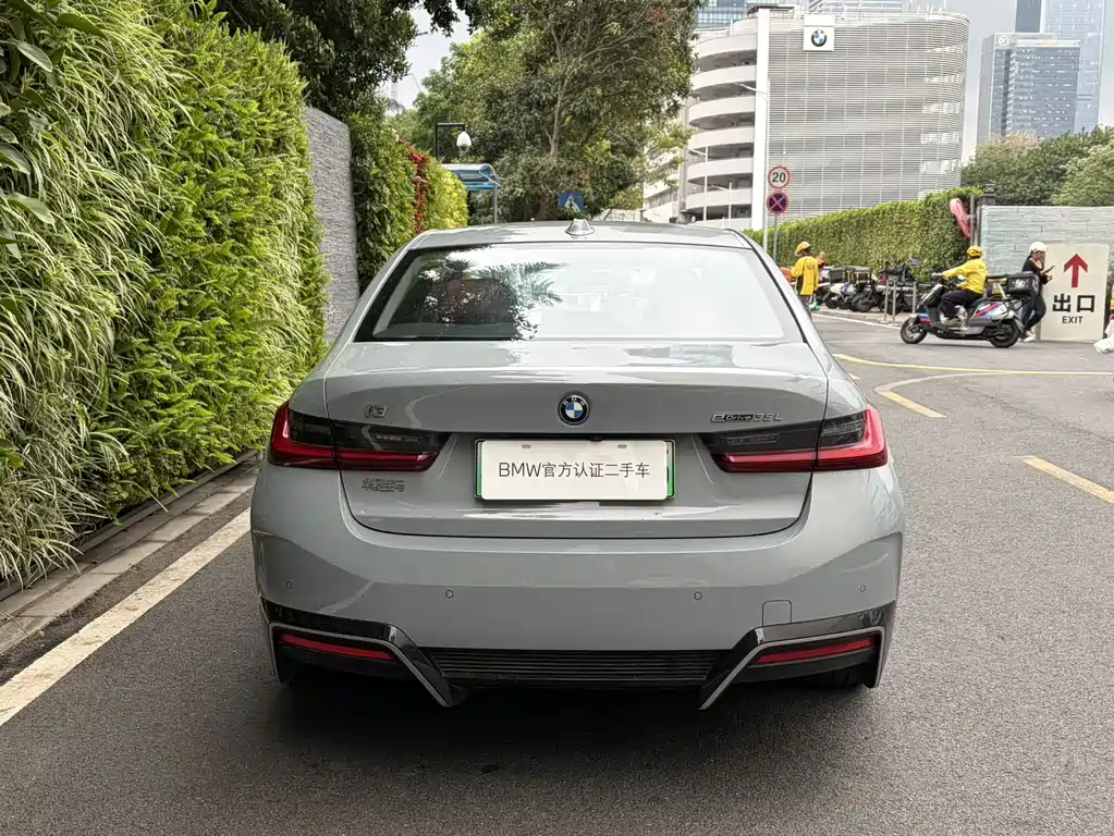 BMW BMW i3 2025 eDrive 35 L 2024 - thumbnail 5