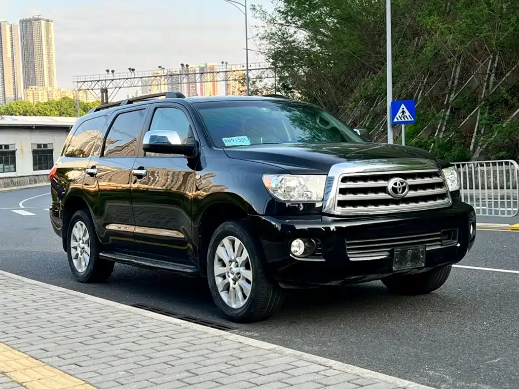 Toyota Toyota Sequoia 2010 5.7 Platinum 2014 - thumbnail 3
