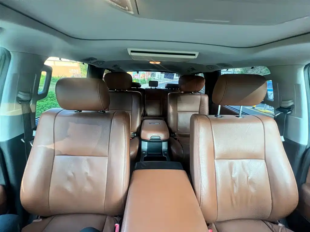 Toyota Toyota Sequoia 2010 5.7 Platinum 2014 - thumbnail 10