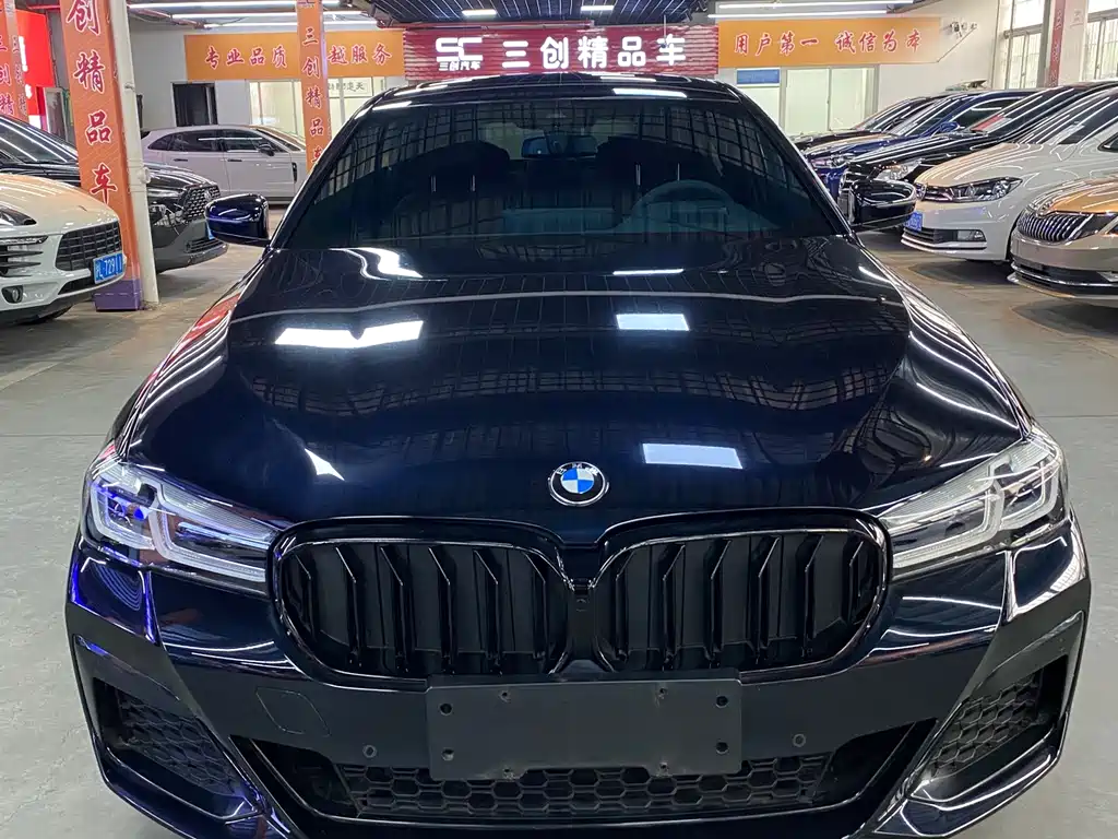 BMW BMW 5 Series 2022 Facelift 525Li M Sport Package 2022 - thumbnail 2