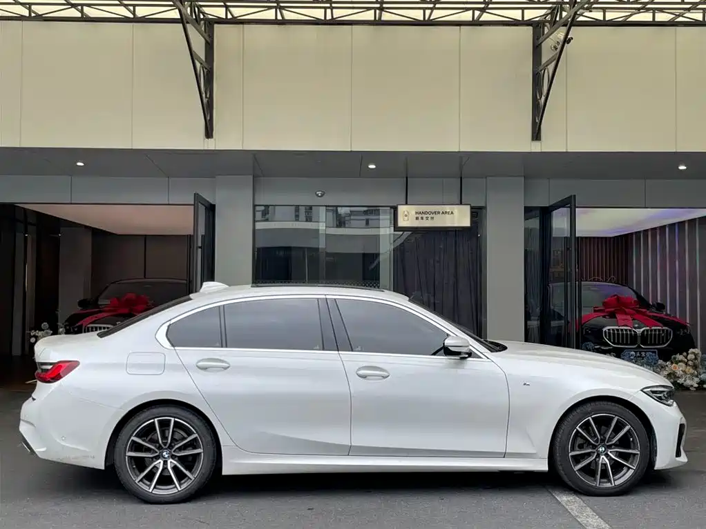 BMW BMW 3 Series 2022 325Li M Sport Package 2022 - thumbnail 3