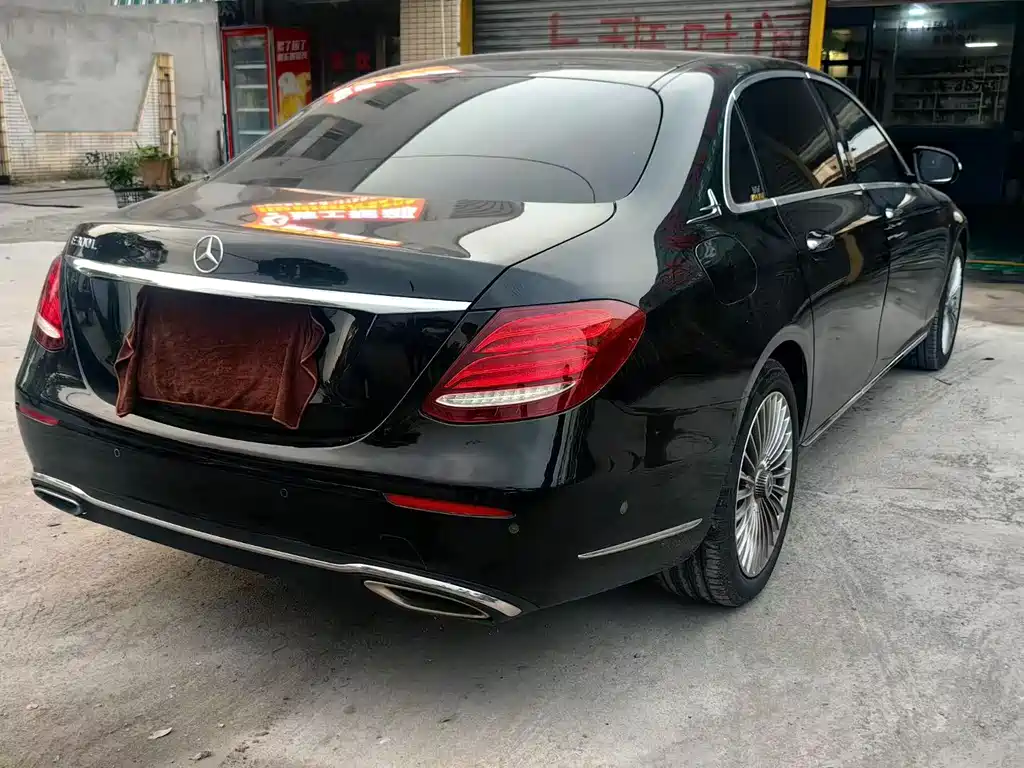 Mercedes-Benz Mercedes-Benz E-Class 2019 Facelift E 300 L Fashion Edition 2019 - thumbnail 4