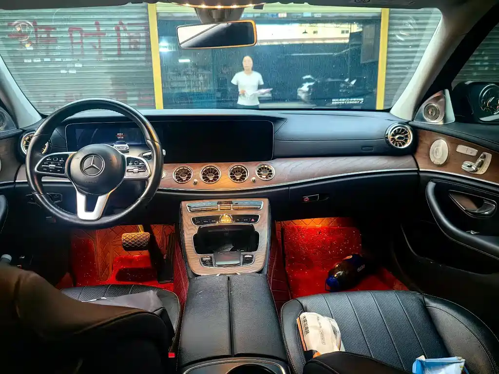 Mercedes-Benz Mercedes-Benz E-Class 2019 Facelift E 300 L Fashion Edition 2019 - thumbnail 9