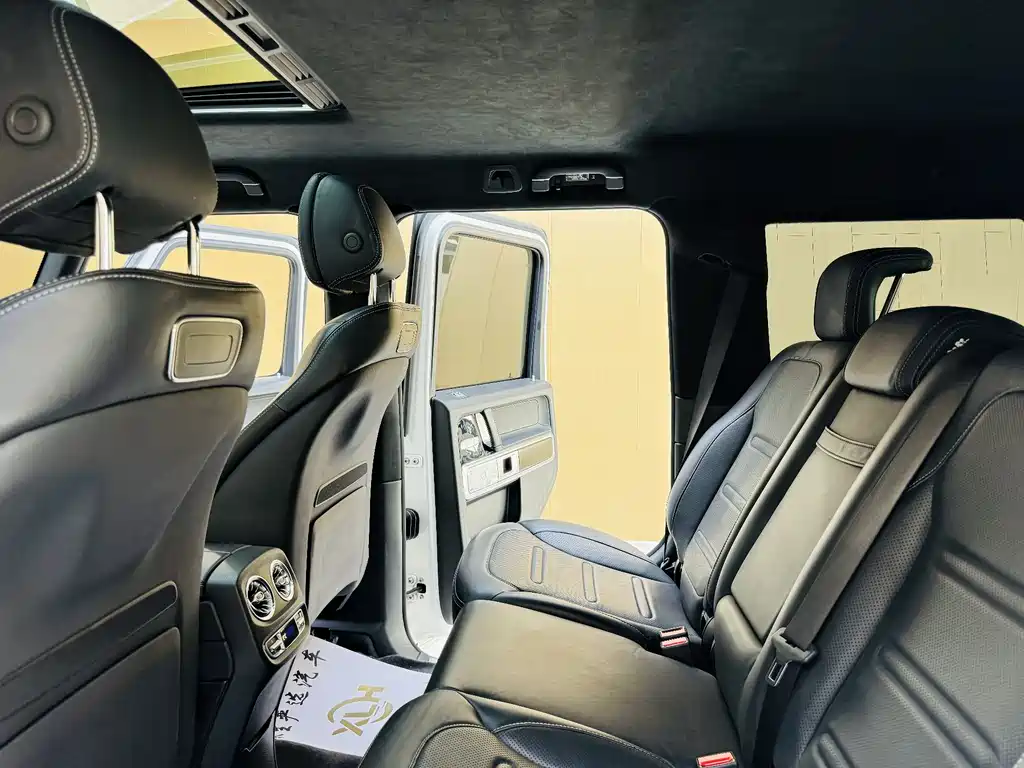 Mercedes-Benz Mercedes-Benz G-Class 2022 G 500 2023 - thumbnail 12