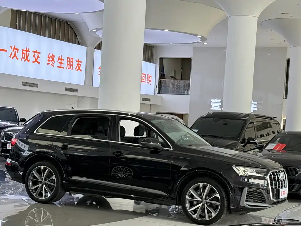 Audi Audi Q7 2020 55 TFSI quattro S line 2020 - thumbnail 3