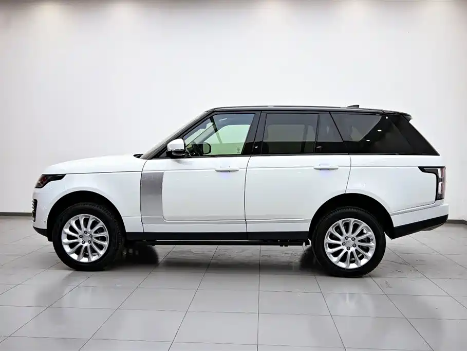 Land Rover Range Rover 2019 3.0T Middle East Edition 2019 - thumbnail 5