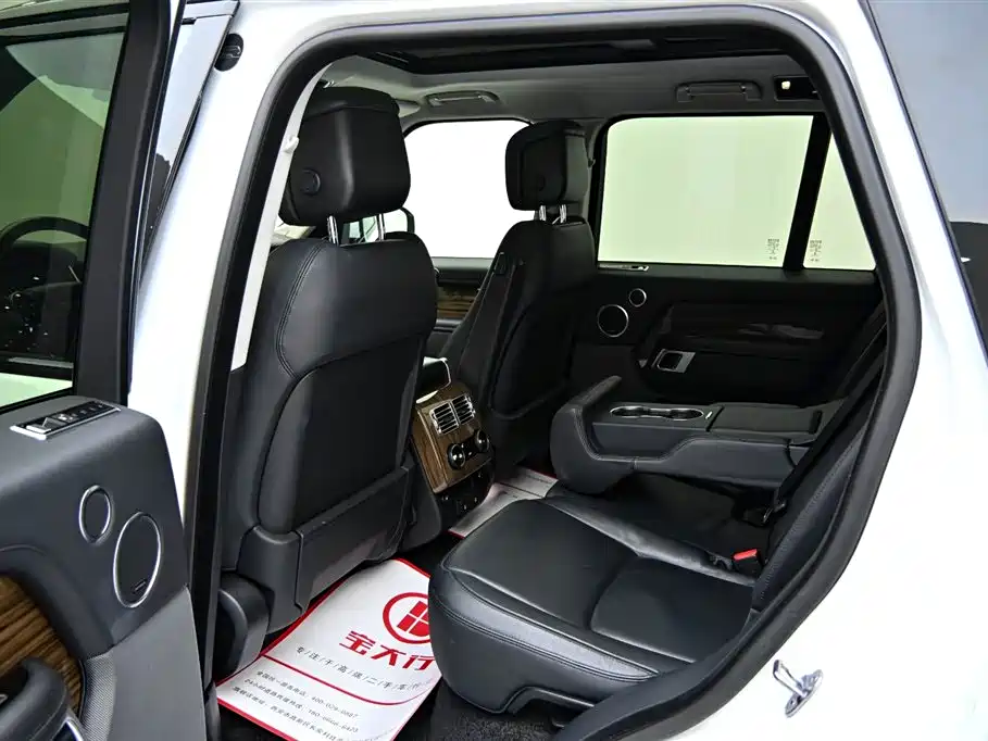 Land Rover Range Rover 2019 3.0T Middle East Edition 2019 - thumbnail 13