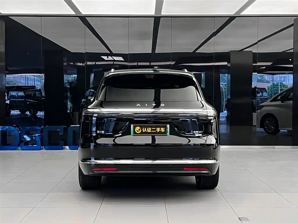 AITO AITO M7 2026 EREV Max AWD 5-Seater (896-line LiDAR) 2025 - thumbnail 5