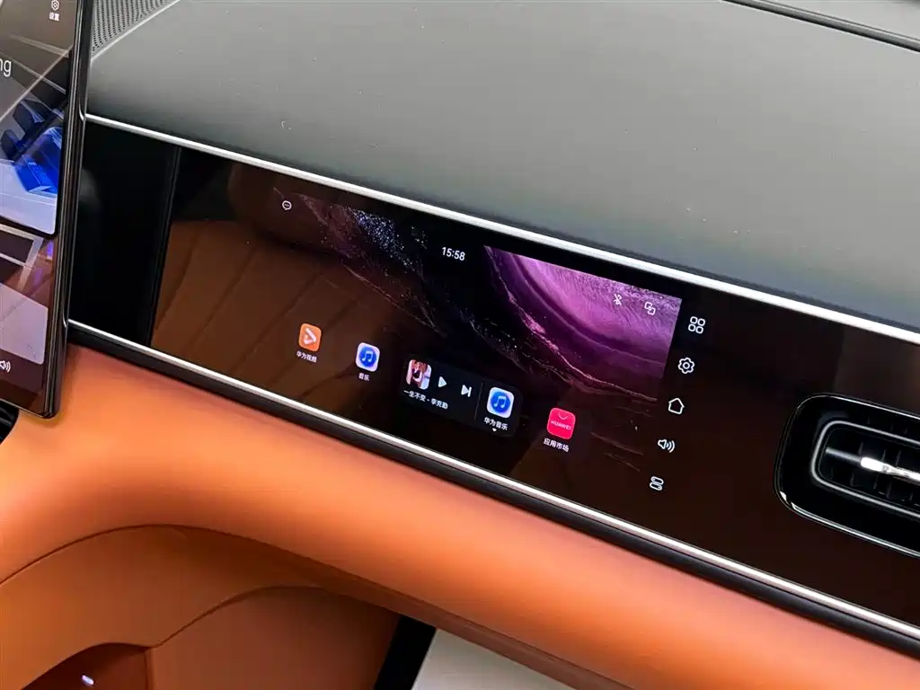 AITO AITO M7 2026 EREV Max AWD 5-Seater (896-line LiDAR) 2025 - thumbnail 13