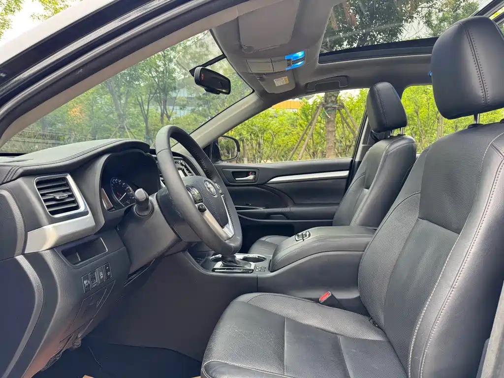 Toyota Highlander 2017 2.0T AWD Black Limited Edition 2017 - thumbnail 4
