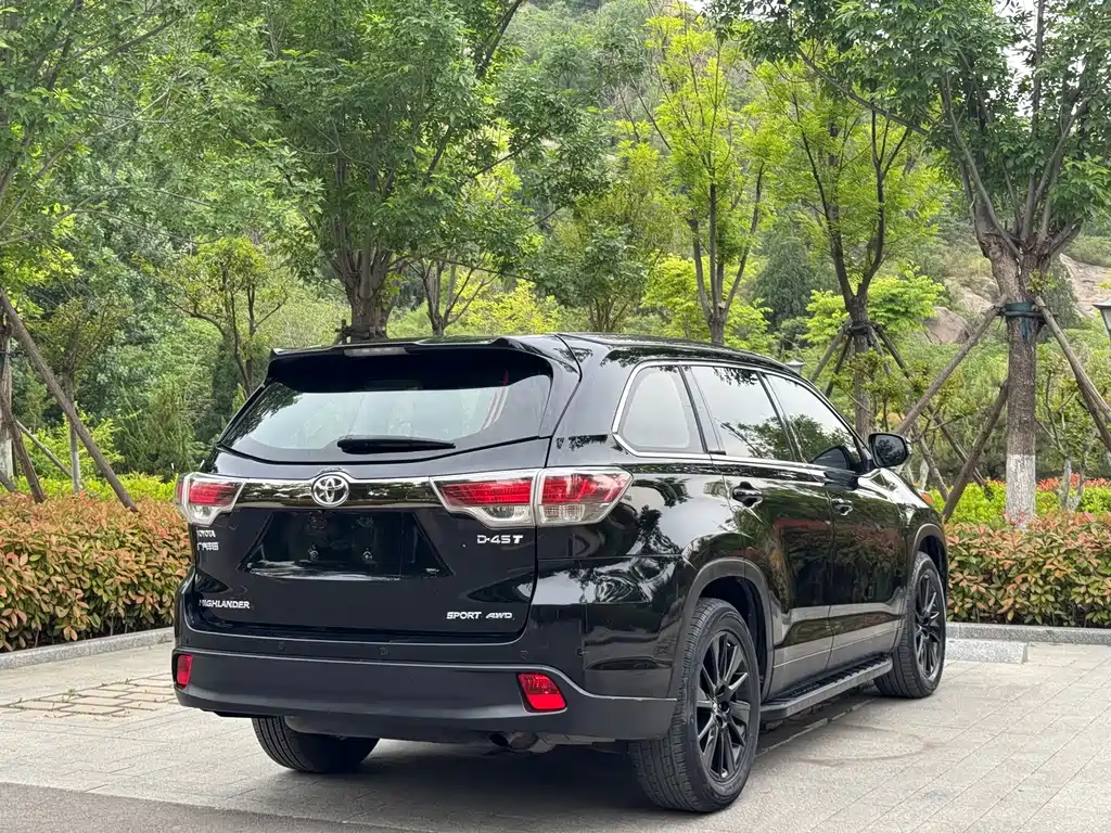 Toyota Highlander 2017 2.0T AWD Black Limited Edition 2017 - thumbnail 13