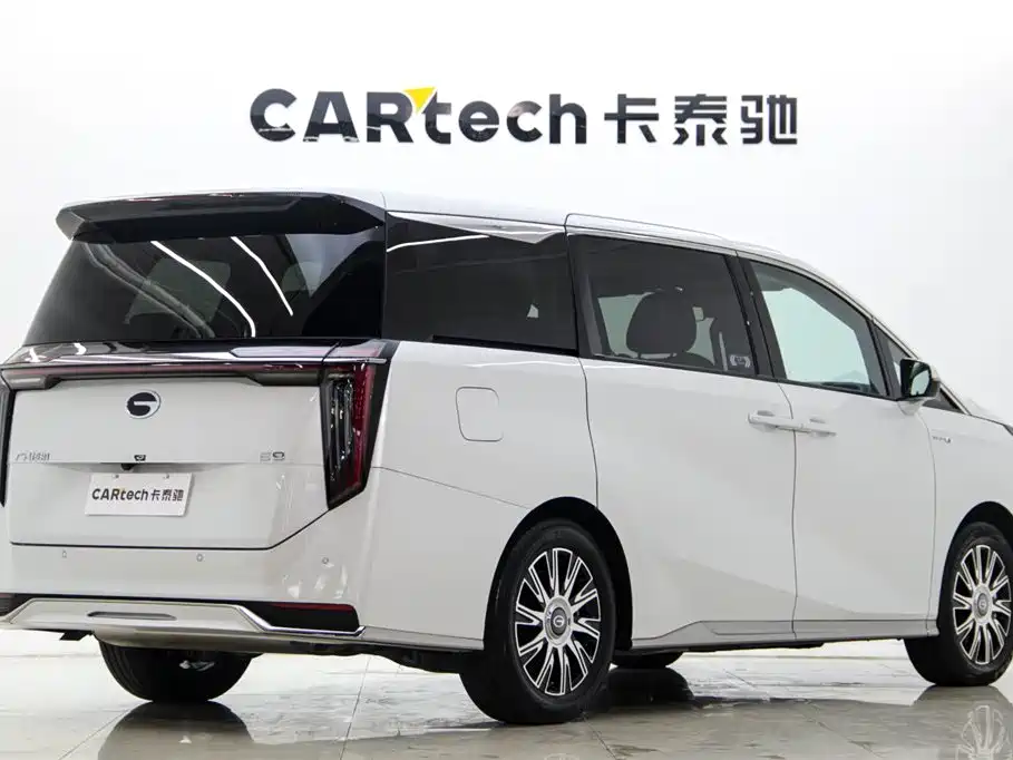 GAC Trumpchi GAC Trumpchi E9 2025 Super Fast Charging Exclusive Edition 2025 - thumbnail 6