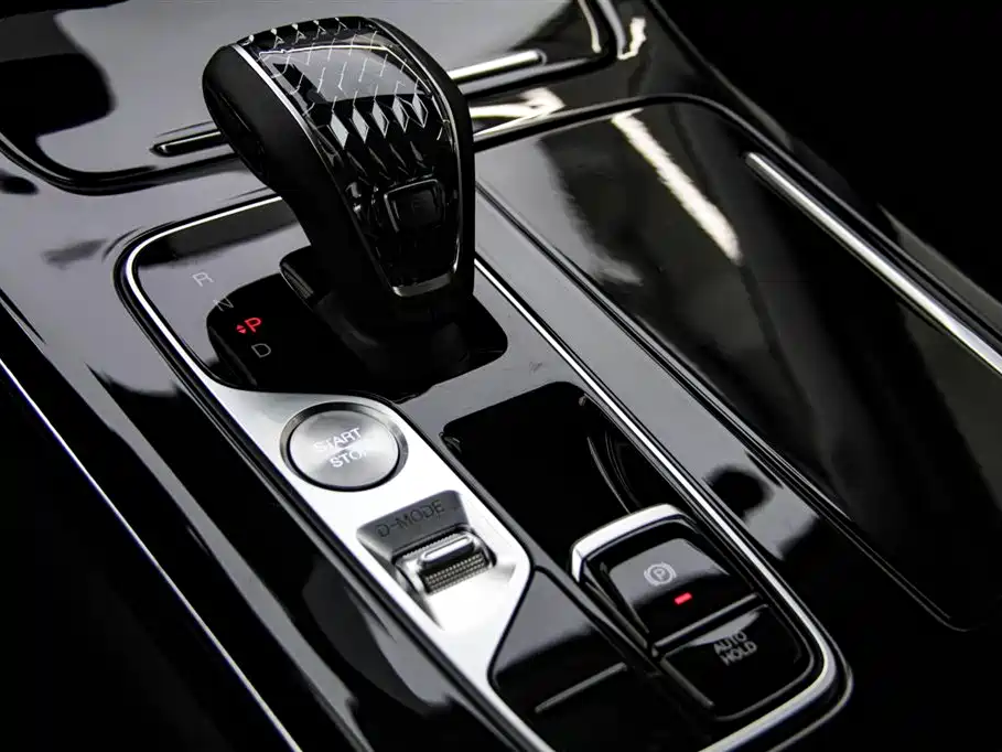 GAC Trumpchi GAC Trumpchi E9 2025 Super Fast Charging Exclusive Edition 2025 - thumbnail 7