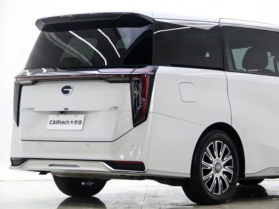 GAC Trumpchi GAC Trumpchi E9 2025 Super Fast Charging Exclusive Edition 2025 - thumbnail 27