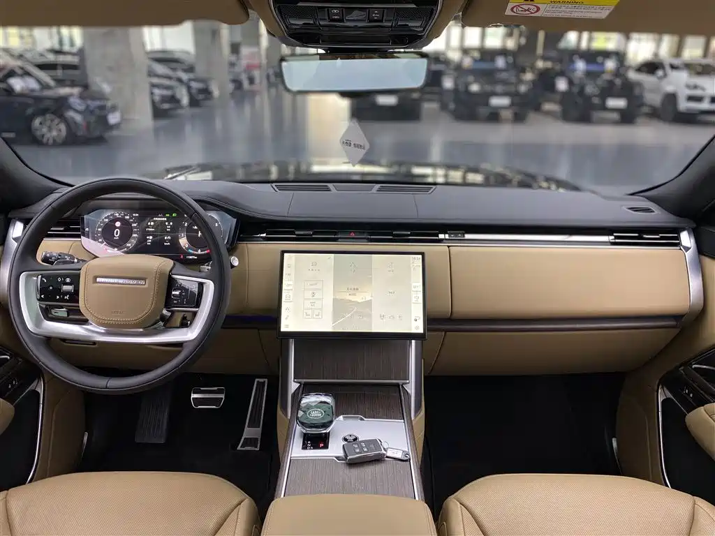 Land Rover Range Rover 2025 3.0 L6 400PS Autobiography LWB 2025 - thumbnail 6